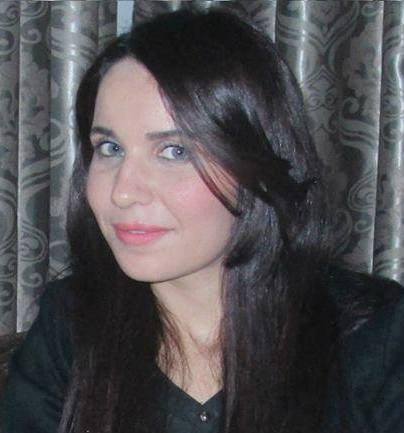 إمرأة أخرى