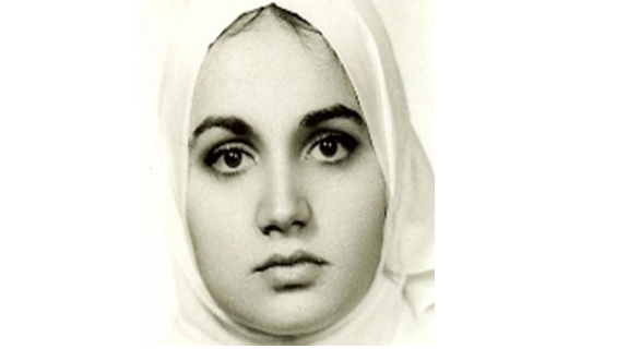 ريم الخشّ : القصيدة النموذجية في تشكيل الأنوثة  النابضة بوجعها الكوني | أحمد الشيخاوي