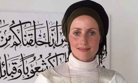 انفراد: الموجة في حوار مع شرين خـَاكـَان أوَّل إمَامَة مَسْجد بالدانمارك | حاورها رشيد العالم