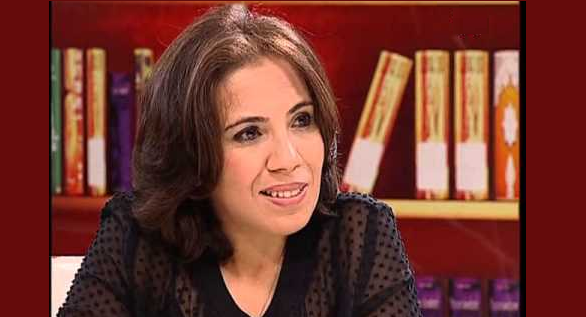 فاطمة الزهراء الرغيوي للموجة: النصوص الفايسبوكية تشعر بالظمأ وأما النصوص “الجريئة” تحقق شهرة مرحلية ما، وهي شهرة لا تعنيني.