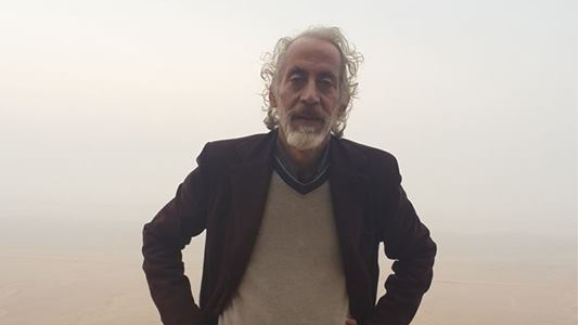 محمد آدم: مضى زمن الأنبياء، والأجيال الجديدة أعادت قصيدة النثر إلى الأسوار.